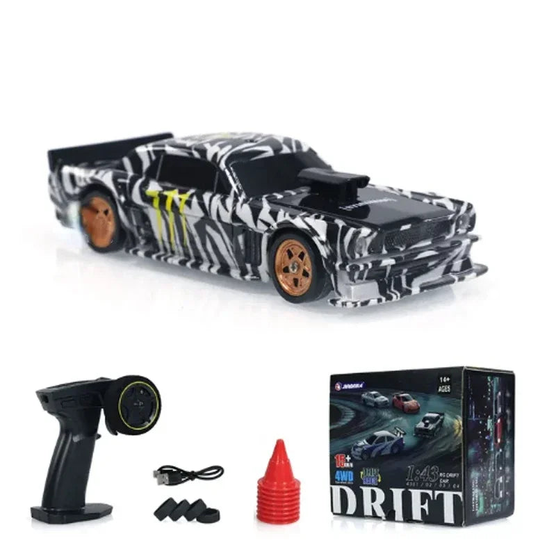 Voiture de drift RC 1/43 modele 4302 camouflage, avec accessoires inclus - VortexRacing